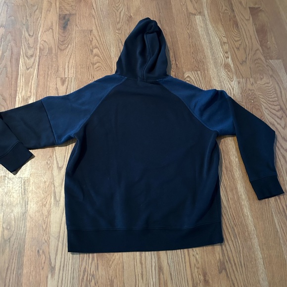 TASC men’s hoodie in Large. In good shape fleece interior n bamboo technology. - Picture 5 of 9